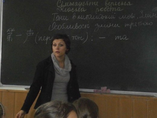 У Луцьку учнів вчать китайської. ФОТО